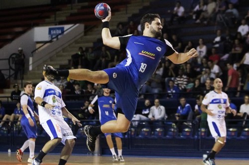 Handebol masculino no Pinheiros (Divulgação)