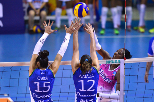 Campeonato Paulista de vôlei: Osasco leva susto, mas vira sobre Barueri e  segue invicto; Pinheiros faz duelo equilibrado com São Caetano e vence a  segunda