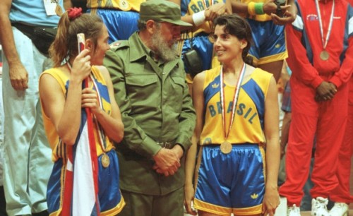 Fidel Castro com Hortência e Paula no Pan-1991 (Divulgação)