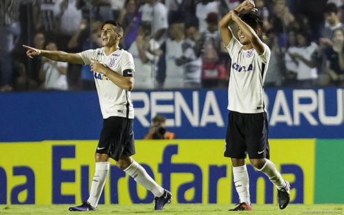 Time sub-20 corintiano na Arena Barueri (Ag. Corinthians)