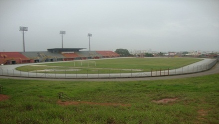 Estádio Municipal Francisco Marques Figueira, o Suzanão