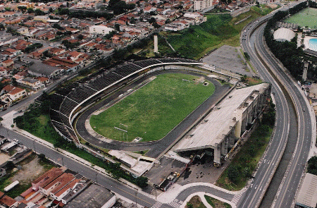 Estádio Bruno José Daniel, em Santo André