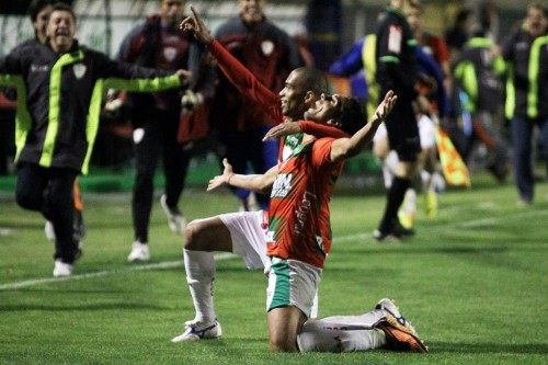 Portuguesa comemora gol no Canindé