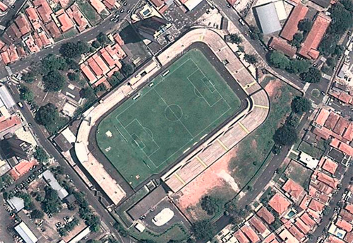 Estádio Vail Chaves, em Mogi Mirim (Google Maps)