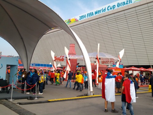 Área externa da Arena Corinthians, onde se pode passar o tempo antes do jogo