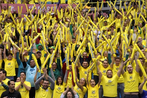 Torcida brasileira no ginásio do Ibirapuera, em São Paulo (FIVB/Divulgação)
