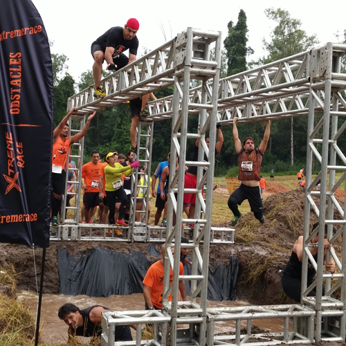 Travessia suspensa da Xtreme Race (Equipe J.Mantovani)
