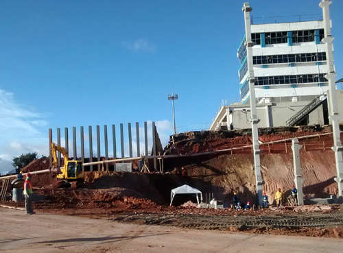 Obras em Interlagos em 9 de julho de 2015 (Andrei Spinassé/Esportividade)