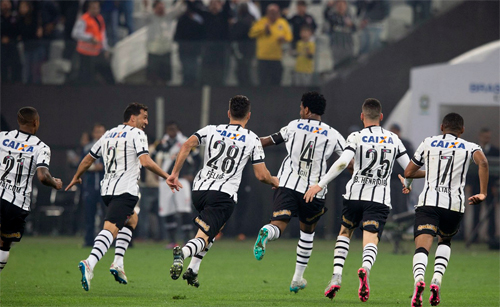 Corinthians festejam gol em Itaquera (Ag Corinthians/Divulgação)