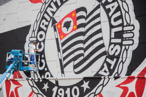 Grafite em muro da Arena Corinthians (Divulgação)