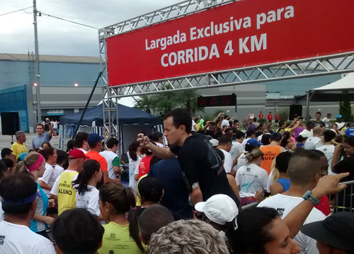Largada dos 4 km da 7ª SP Run (Esportividade)