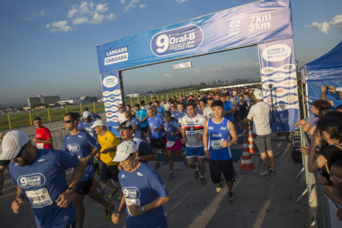 Largada da corrida da Oral-B de 2014 no Campo de Marte (Corpore)
