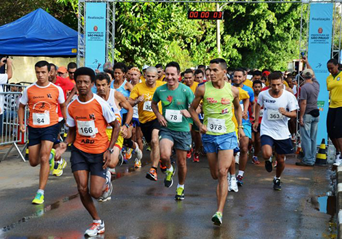 Largada de prova do extinto Circuito Popular paulistano (Francisco Pinheiro)