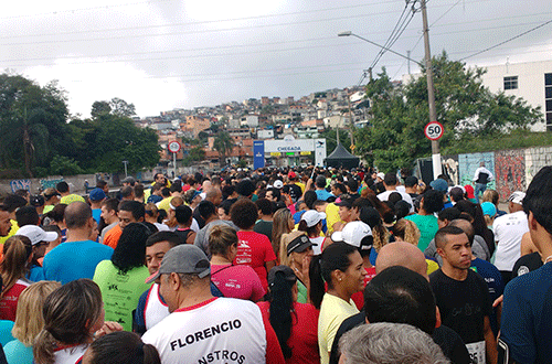 Momentos antes da largada do Circuito Caixa da Cidadania na Freguesia (Esportividade)