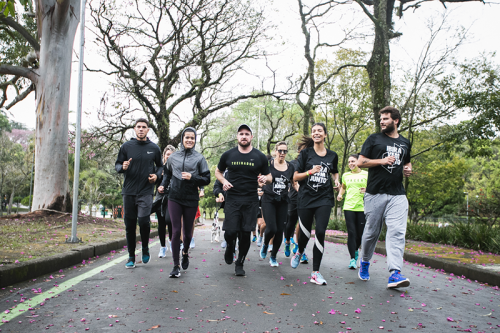 Corredores no parque do Ibirapuera (Nike/Divulgação)